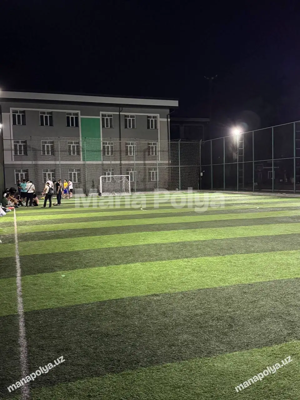 74-maktab, Farxod bozor